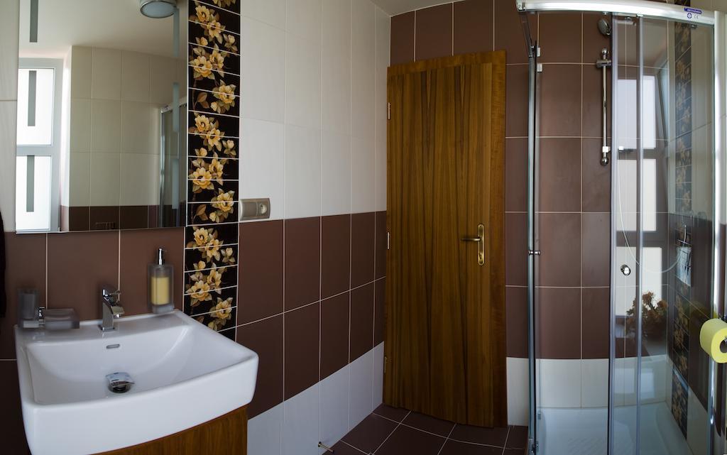 Penzion Benedikti Prievidza Exterior foto